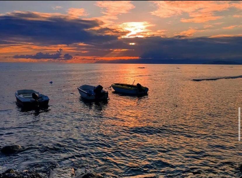 Casa Tranquilla A Pochissimi Passi Dal Mare Villa Sant'Andrea  Ngoại thất bức ảnh